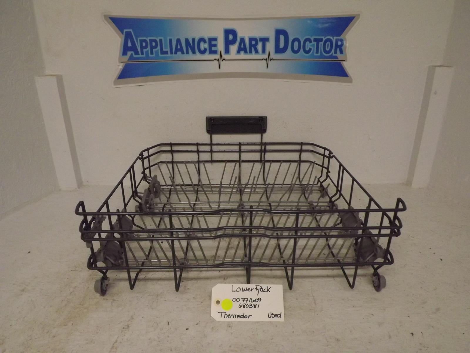 Thermador Dishwasher 00771609 680381 Lower Rack Used Thermador Dishwasher 00771609 680381 Lower Rack Used